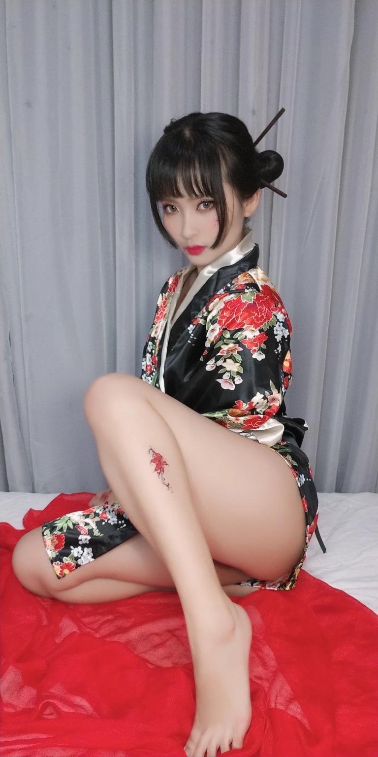 洛璃LoLiSAMA《歌舞伎》主题写真：92张全套美图，含10个视频