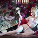 洛璃LoLiSAMA《光荣凉夜香雪》主题写真：36张全套美图
