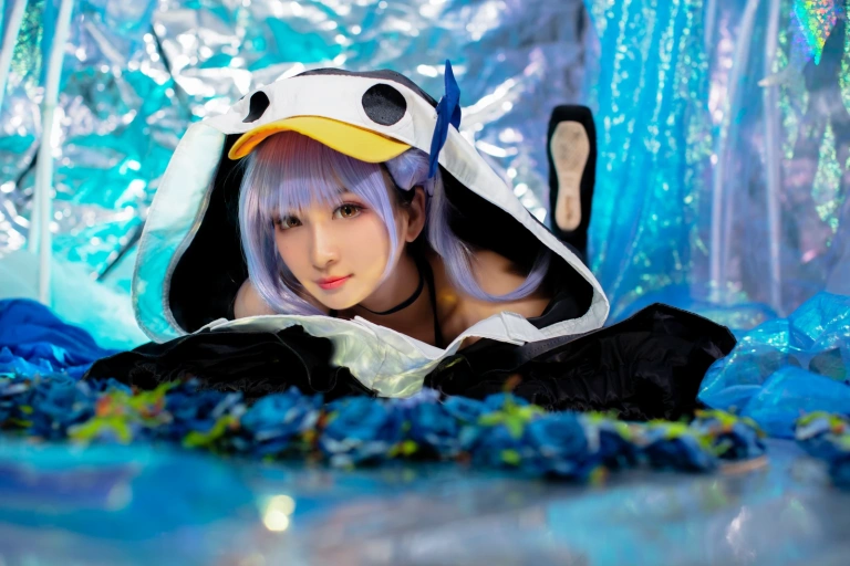 洛璃LoLiSAMA《水着莉莉丝》主题写真：32张全套美图