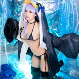 洛璃LoLiSAMA《水着莉莉丝》主题写真：32张全套美图