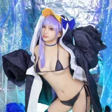 洛璃LoLiSAMA《水着莉莉丝》主题写真：32张全套美图