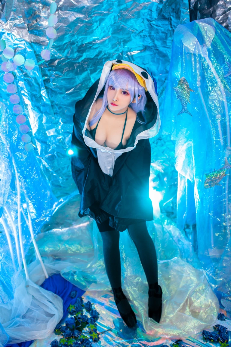 洛璃LoLiSAMA《水着莉莉丝》主题写真：32张全套美图