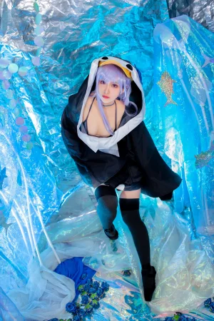 洛璃LoLiSAMA《水着莉莉丝》主题写真：32张全套美图