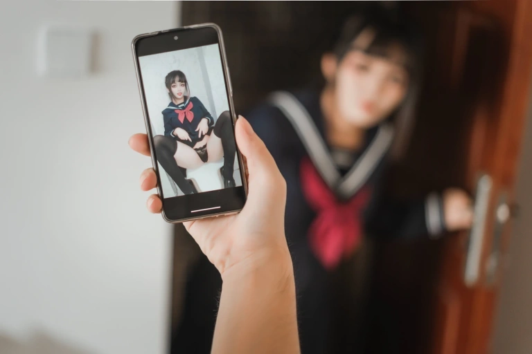 洛璃LoLiSAMA《JK》主题写真：62张全套美图