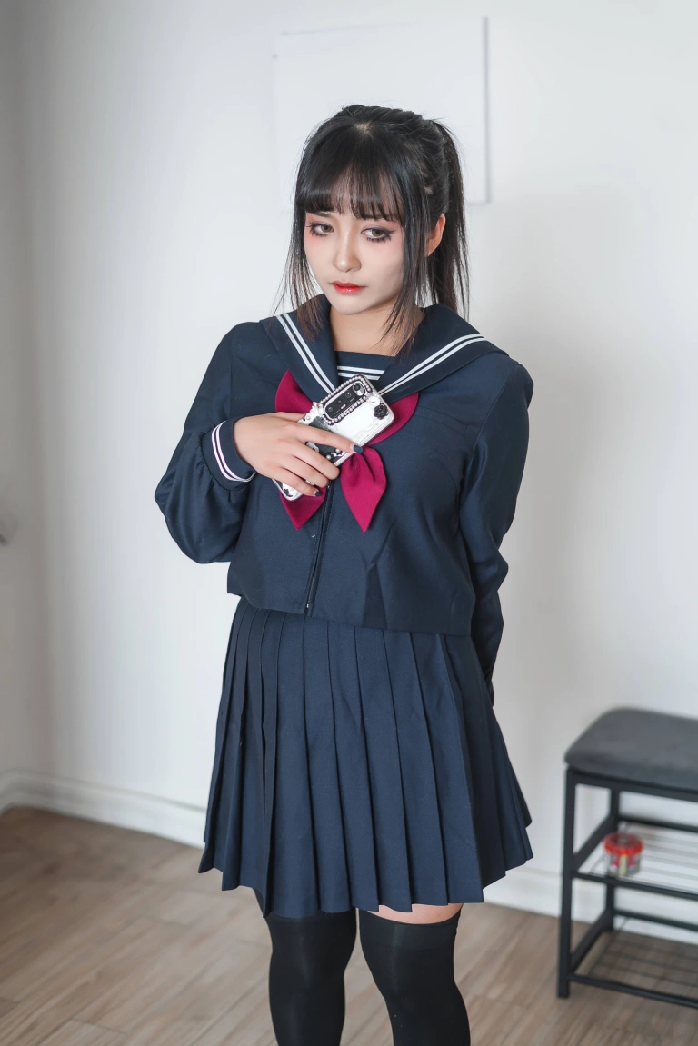 洛璃LoLiSAMA《JK》主题写真：62张全套美图