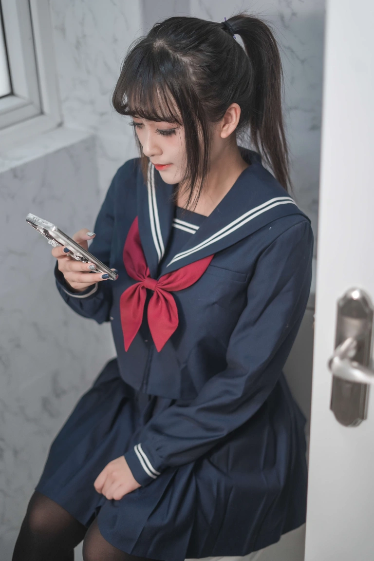 洛璃LoLiSAMA《JK》主题写真：62张全套美图