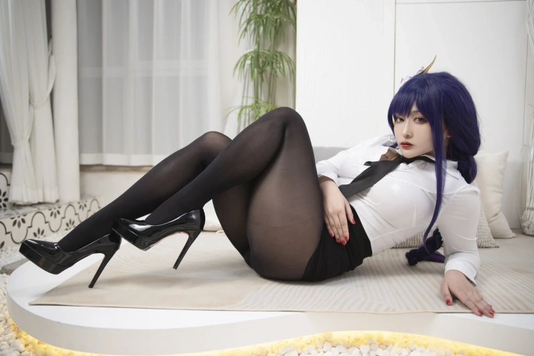 洛璃LoLiSAMA《雷电将军OL》主题写真：74张全套美图