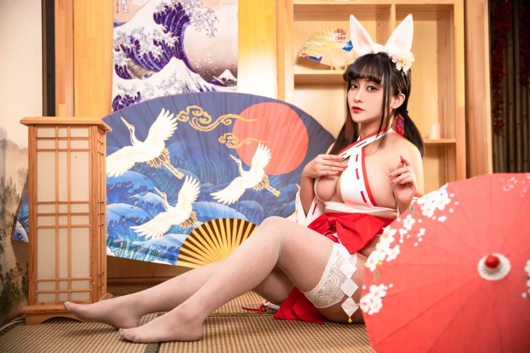 洛璃LoLiSAMA《巫女2.0》主题写真：78张全套美图