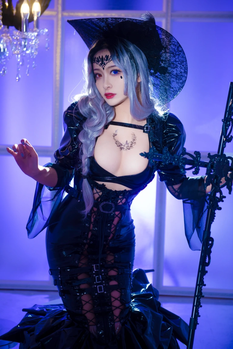 洛璃LoLiSAMA《魔女莉莉丝》主题写真：74张全套美图