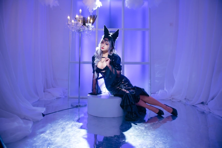 洛璃LoLiSAMA《魔女莉莉丝》主题写真：74张全套美图