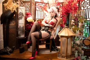 洛璃LoLiSAMA《埃吉尔旗袍 金龙腾祥云》主题写真：65张全套美图