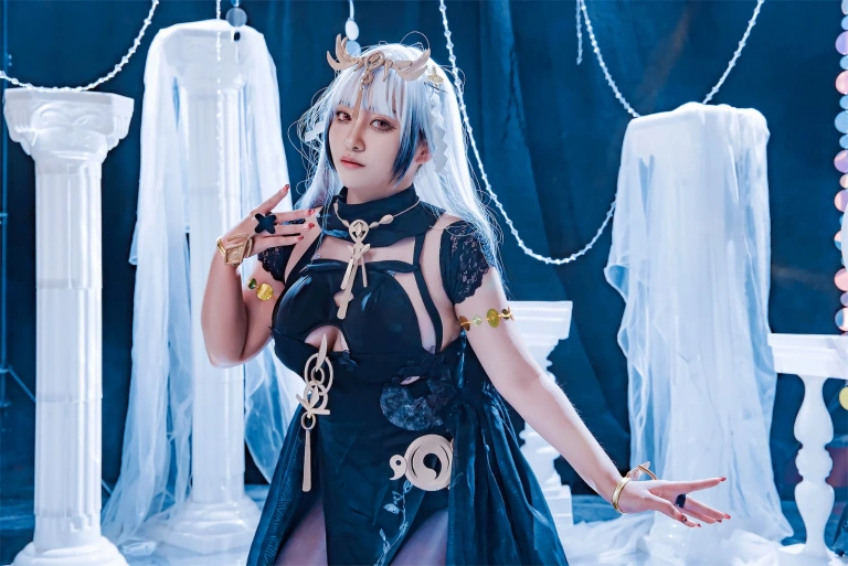 洛璃LoLiSAMA《埃姆登》主题写真：53张全套美图