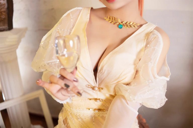 洛璃LoLiSAMA《OTS14-天意佳人》主题写真：64张全套美图