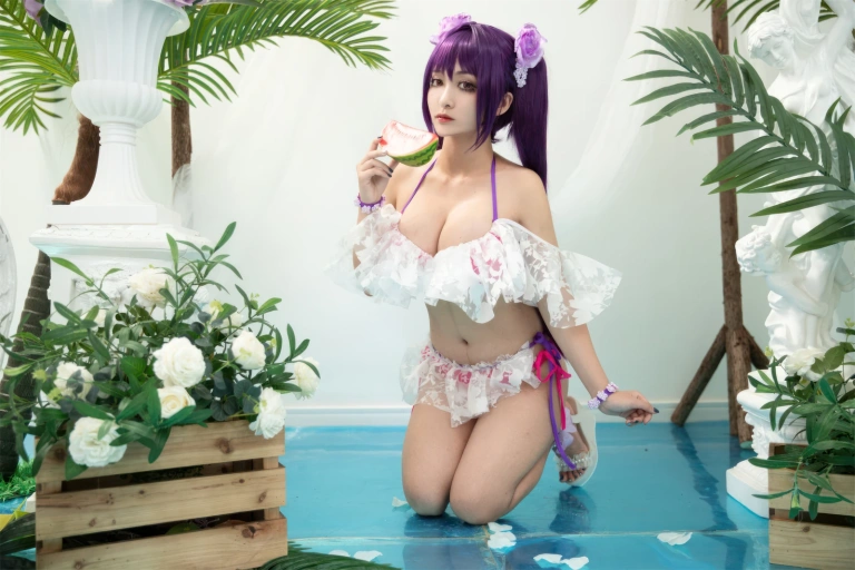洛璃LoLiSAMA《斯卡蒂泳装》主题写真：40张全套美图