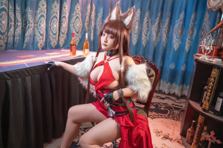 洛璃LoLiSAMA《赤城礼服》主题写真：54张全套美图