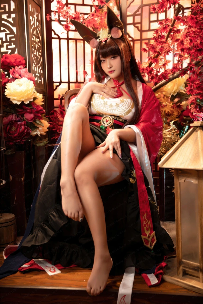 洛璃LoLiSAMA《赤城 朝凰来仪》主题写真：58张全套美图