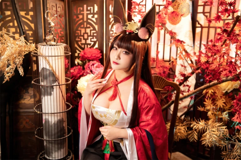 洛璃LoLiSAMA《赤城 朝凰来仪》主题写真：58张全套美图