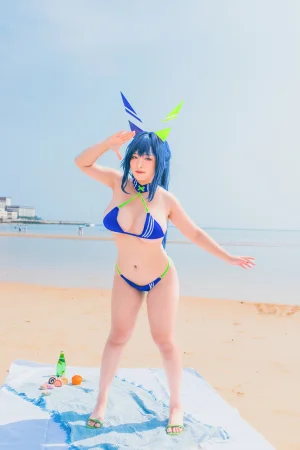 洛璃LoLiSAMA《热恋的盛夏 花园泳装》主题写真：66张全套美图