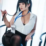 洛璃LoLiSAMA《蔚蓝档案 莉音》主题写真：72张全套美图，含1个视频