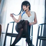 洛璃LoLiSAMA《蔚蓝档案 莉音》主题写真：72张全套美图，含1个视频