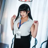 洛璃LoLiSAMA《蔚蓝档案 莉音》主题写真：72张全套美图，含1个视频