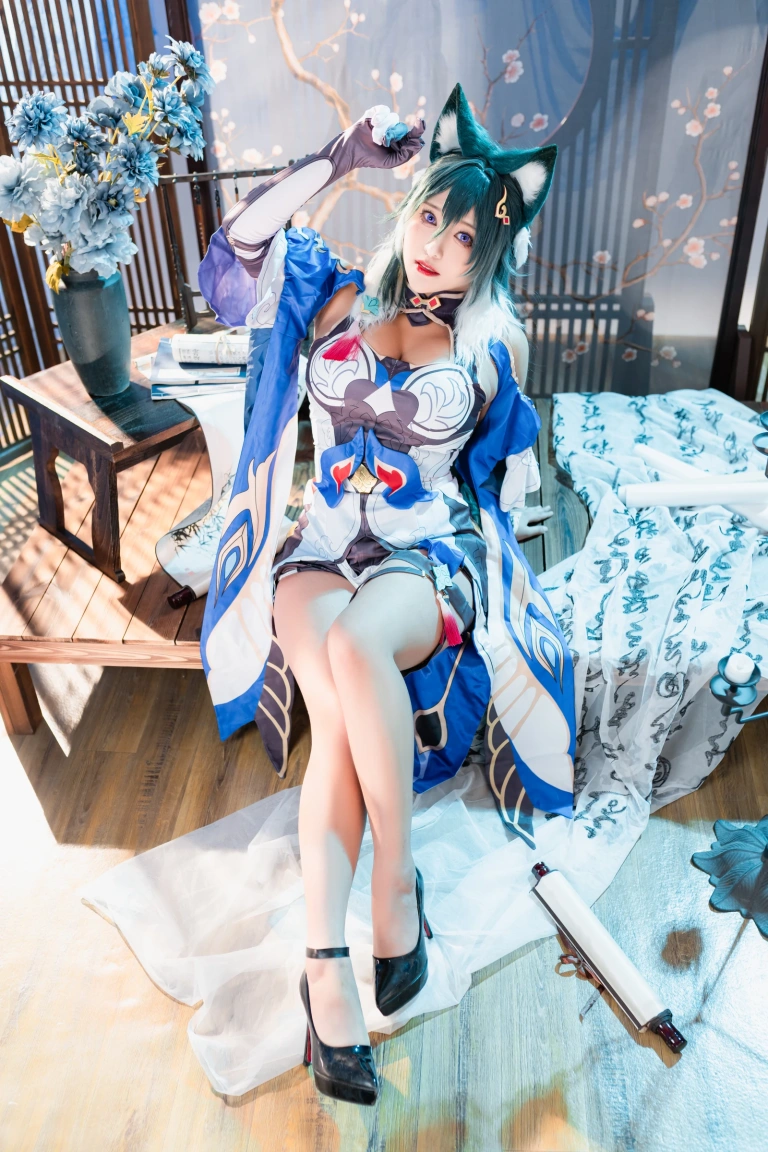 洛璃LoLiSAMA《驭空》主题写真：76张全套美图