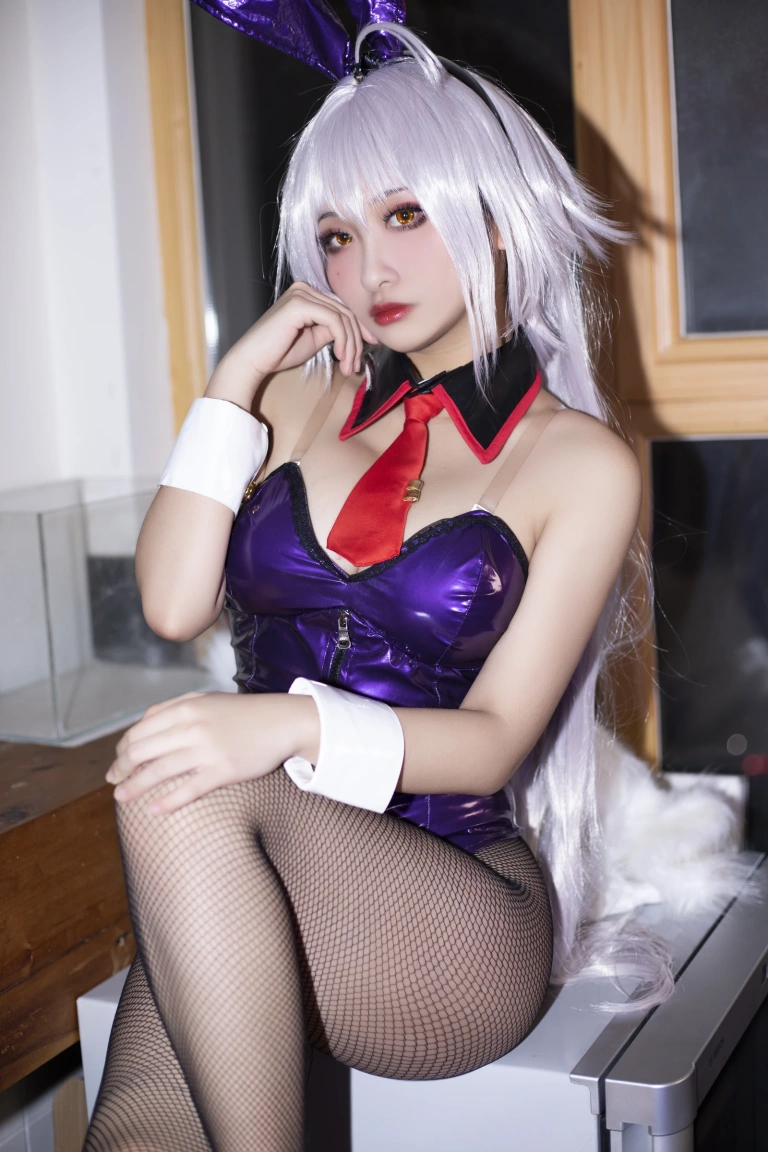 洛璃LoLiSAMA《FGO 黑贞兔子》主题写真：42张全套美图，含1个视频