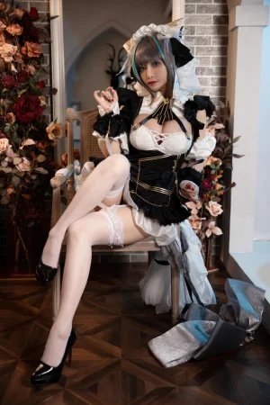 洛璃LoLiSAMA《碧蓝航线 柴郡》主题写真：67张全套美图