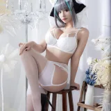 洛璃LoLiSAMA《碧蓝航线 柴郡同人内衣》主题写真：66张全套美图