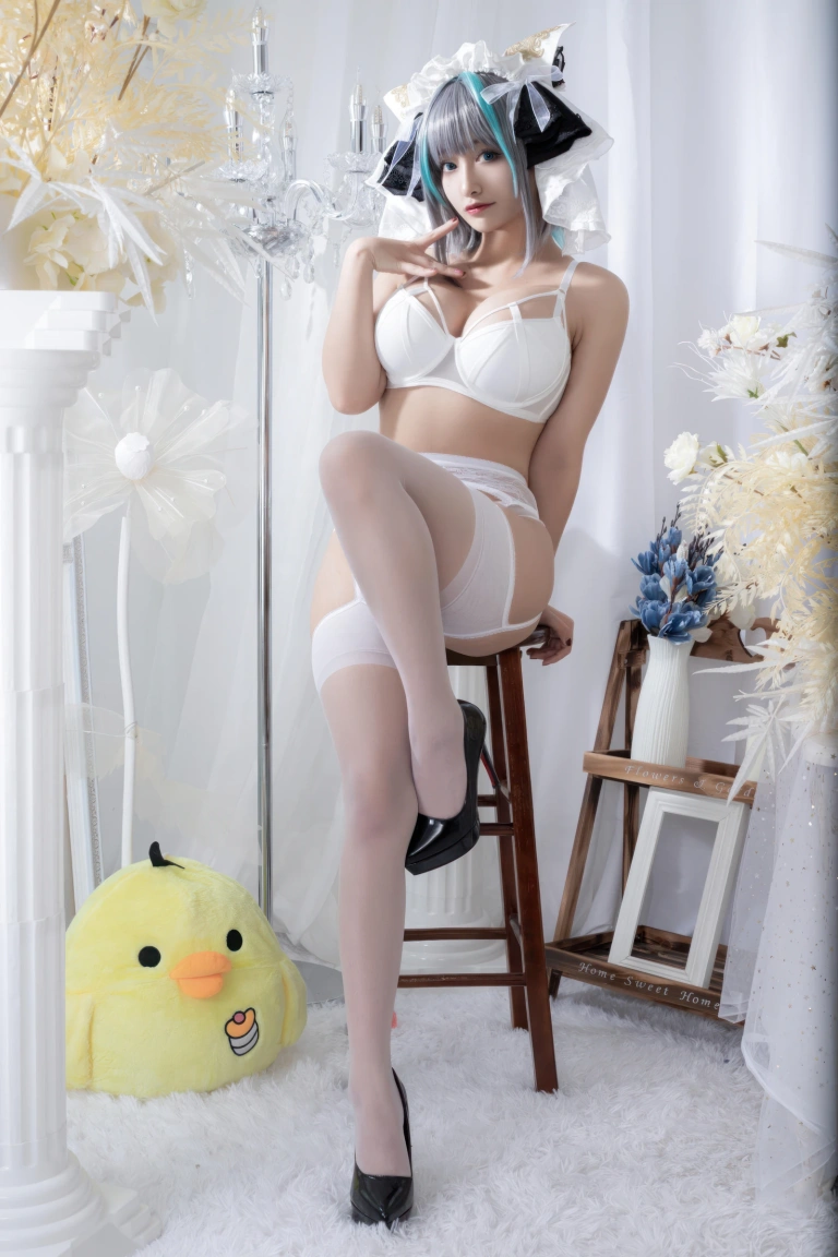 洛璃LoLiSAMA《碧蓝航线 柴郡同人内衣》主题写真：66张全套美图