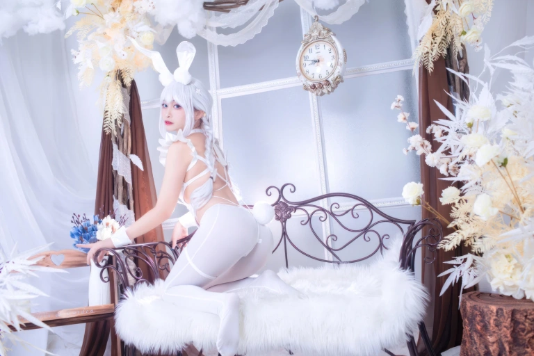 洛璃LoLiSAMA《碧蓝航线 恶毒白兔》主题写真：51张全套美图