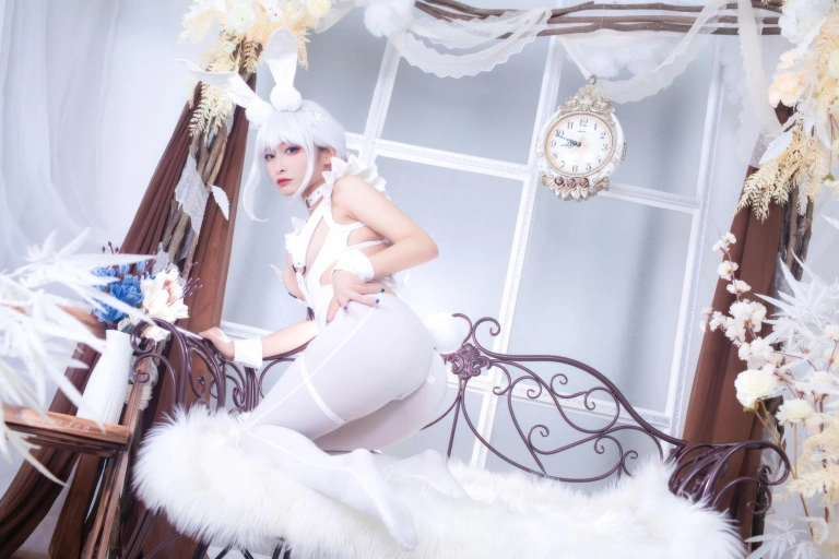 洛璃LoLiSAMA《碧蓝航线 恶毒白兔》主题写真：51张全套美图