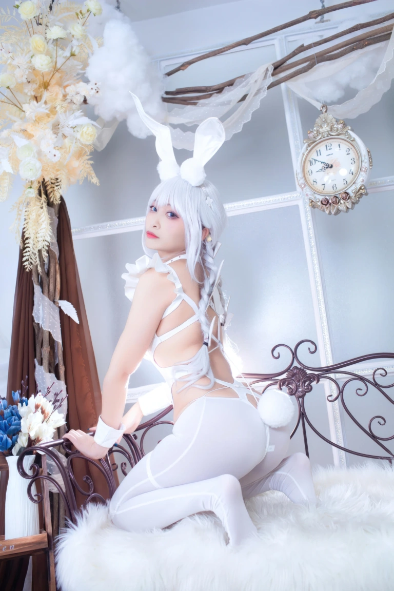 洛璃LoLiSAMA《碧蓝航线 恶毒白兔》主题写真：51张全套美图