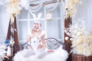 洛璃LoLiSAMA《碧蓝航线 恶毒白兔》主题写真：51张全套美图