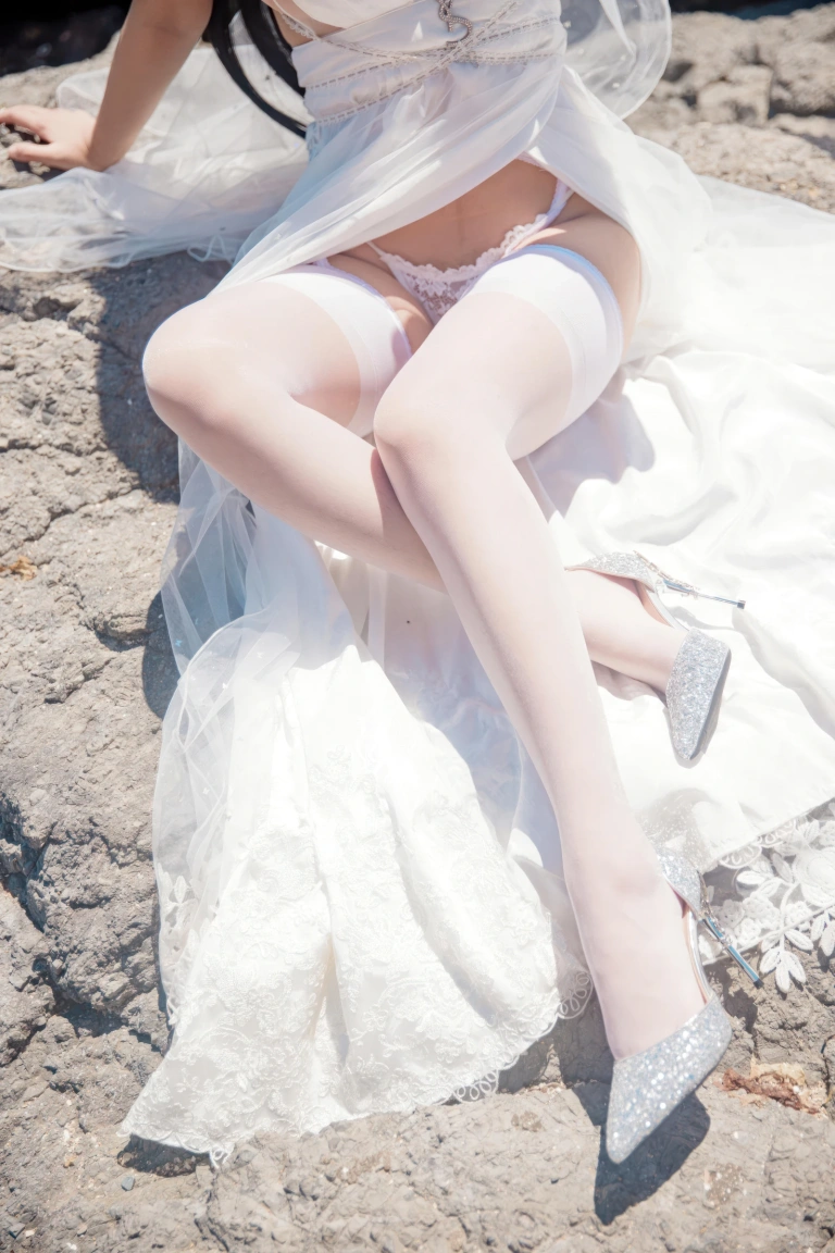 洛璃LoLiSAMA《碧蓝航线 大凤誓约花嫁》主题写真：44张全套美图