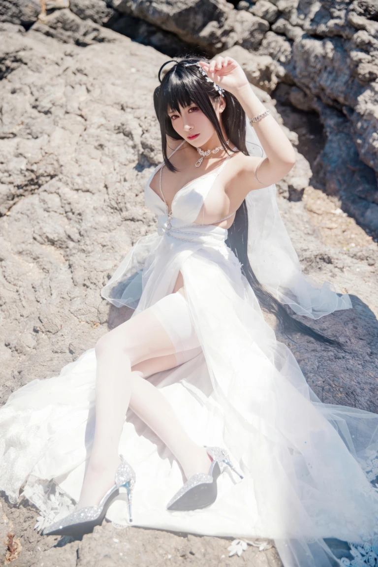 洛璃LoLiSAMA《碧蓝航线 大凤誓约花嫁》主题写真：44张全套美图