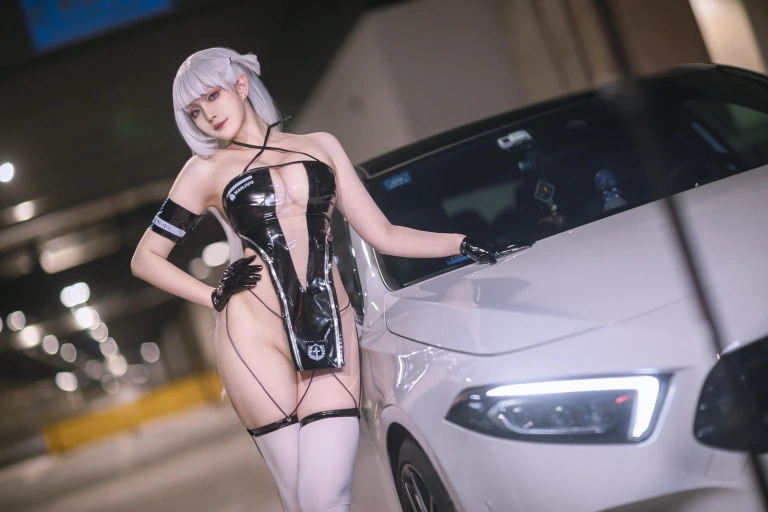 洛璃LoLiSAMA《碧蓝航线 翔鹤赛车服》主题写真：30张全套美图