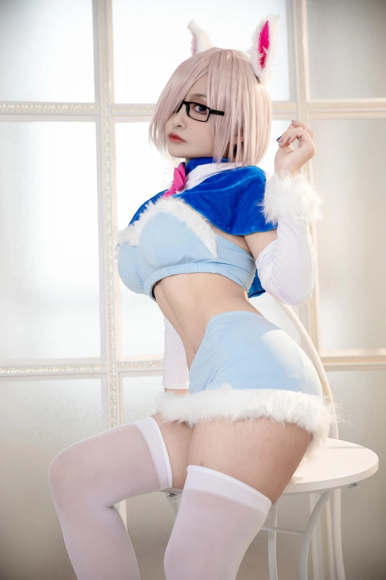 洛璃LoLiSAMA《玛修芙芙同人》主题写真：66张全套美图