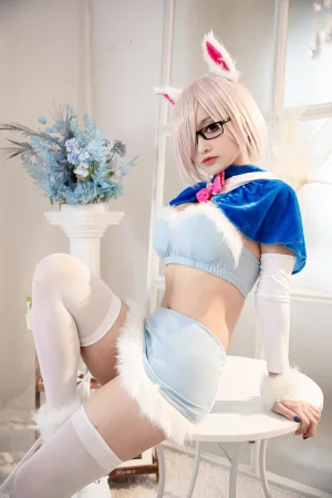 洛璃LoLiSAMA《玛修芙芙同人》主题写真：66张全套美图