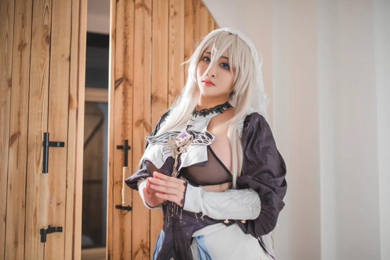 洛璃LoLiSAMA《崩坏3 阿波尼亚》主题写真：72张全套美图