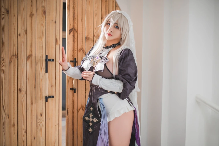 洛璃LoLiSAMA《崩坏3 阿波尼亚》主题写真：72张全套美图