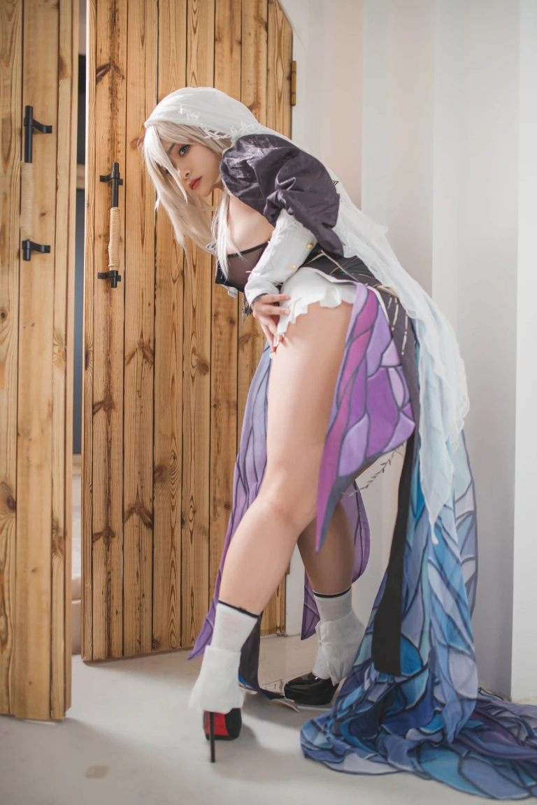 洛璃LoLiSAMA《崩坏3 阿波尼亚》主题写真：72张全套美图