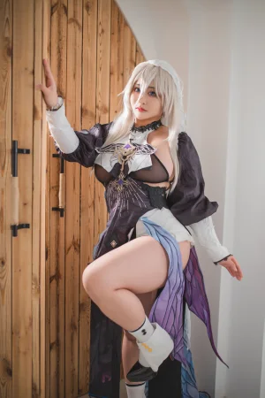洛璃LoLiSAMA《崩坏3 阿波尼亚》主题写真：72张全套美图