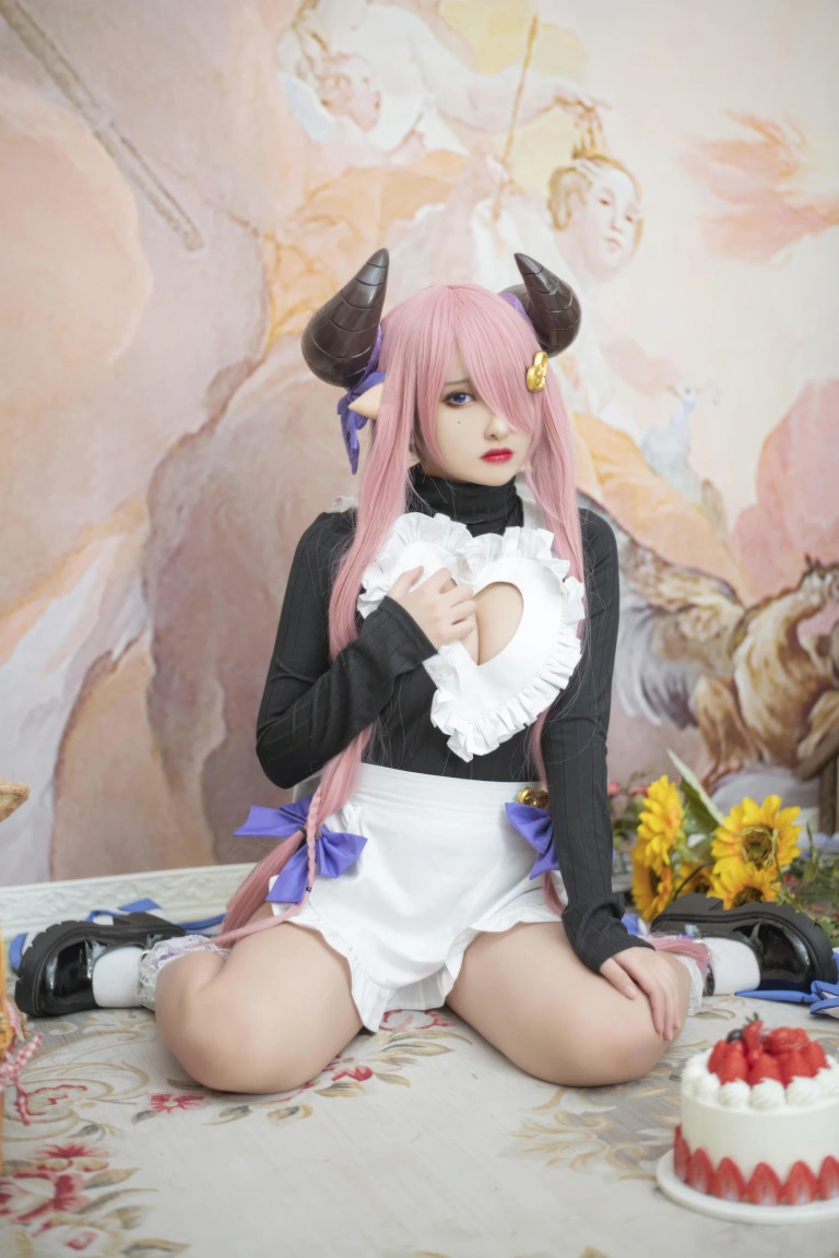 洛璃LoLiSAMA《碧蓝幻想 娜露梅亚女仆》主题写真：37张全套美图