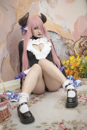 洛璃LoLiSAMA《碧蓝幻想 娜露梅亚女仆》主题写真：37张全套美图