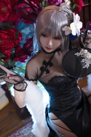 洛璃LoLiSAMA《碧蓝航线·路易九世旗袍》主题写真：43张全套美图