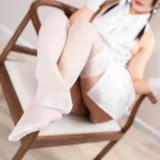 洛璃LoLiSAMA《白旗袍》主题写真：30张全套美图