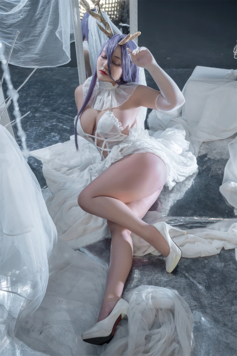 洛璃LoLiSAMA《碧蓝航线 金鹿号》主题写真：58张全套美图