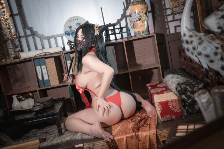 洛璃LoLiSAMA《碧蓝航线 海筹 醒梦芳醇》主题写真：69张全套美图