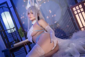 洛璃LoLiSAMA《碧蓝航线 信浓 相融一梦》主题写真：90张全套美图